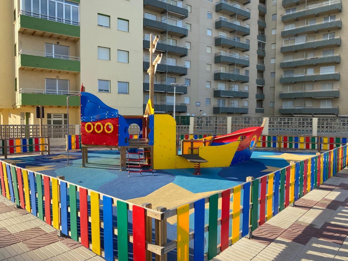 Beachfront And Bright Apartment Mareny Barraquetas 外观 照片