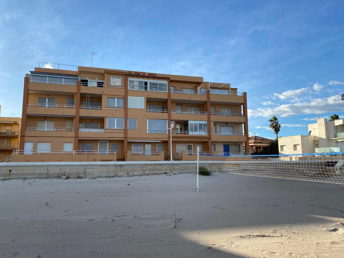 Beachfront And Bright Apartment Mareny Barraquetas 外观 照片